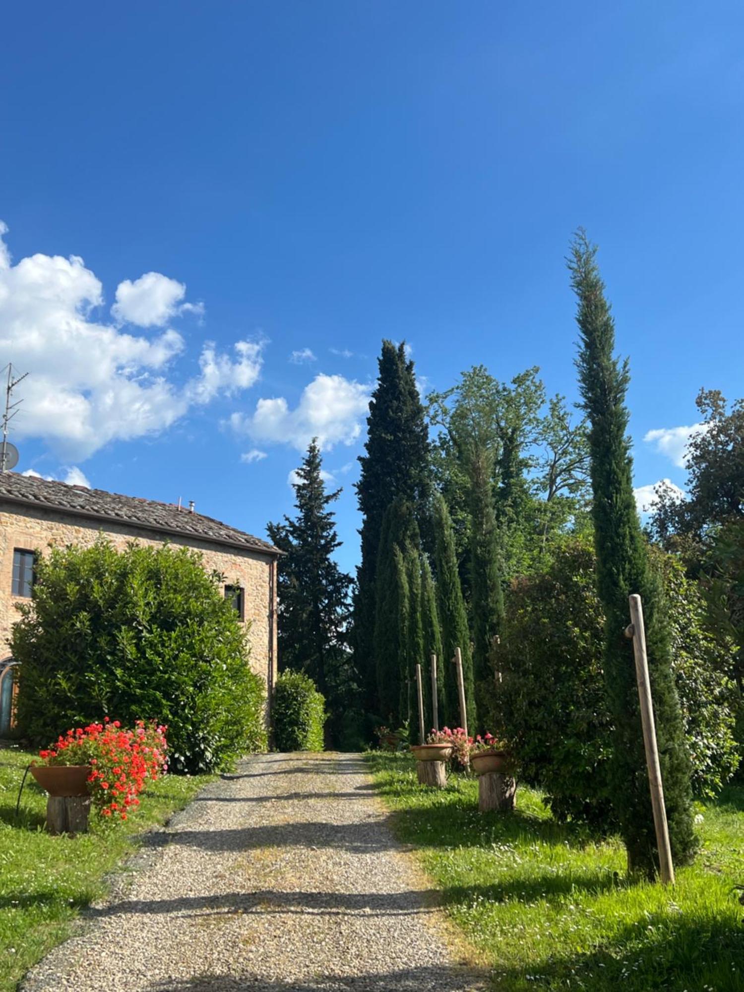 Agriturismo Podere Cortilla Volterra Luaran gambar