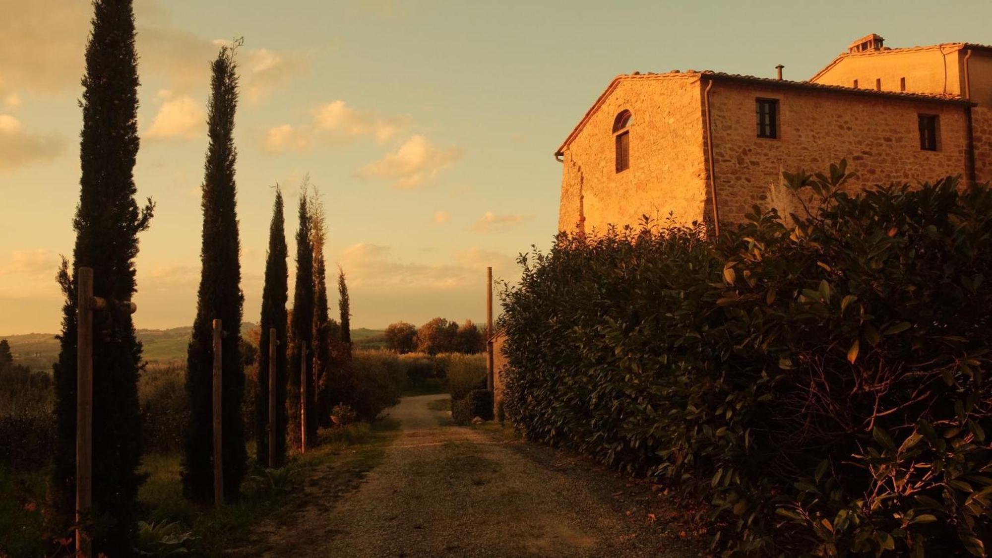 Agriturismo Podere Cortilla Volterra Luaran gambar